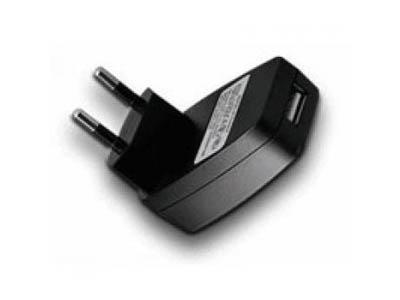 Buitinis universalus kroviklis 220V USB - NAVIGATORIŲ PRIEDAI / Krovikliai buitiniai